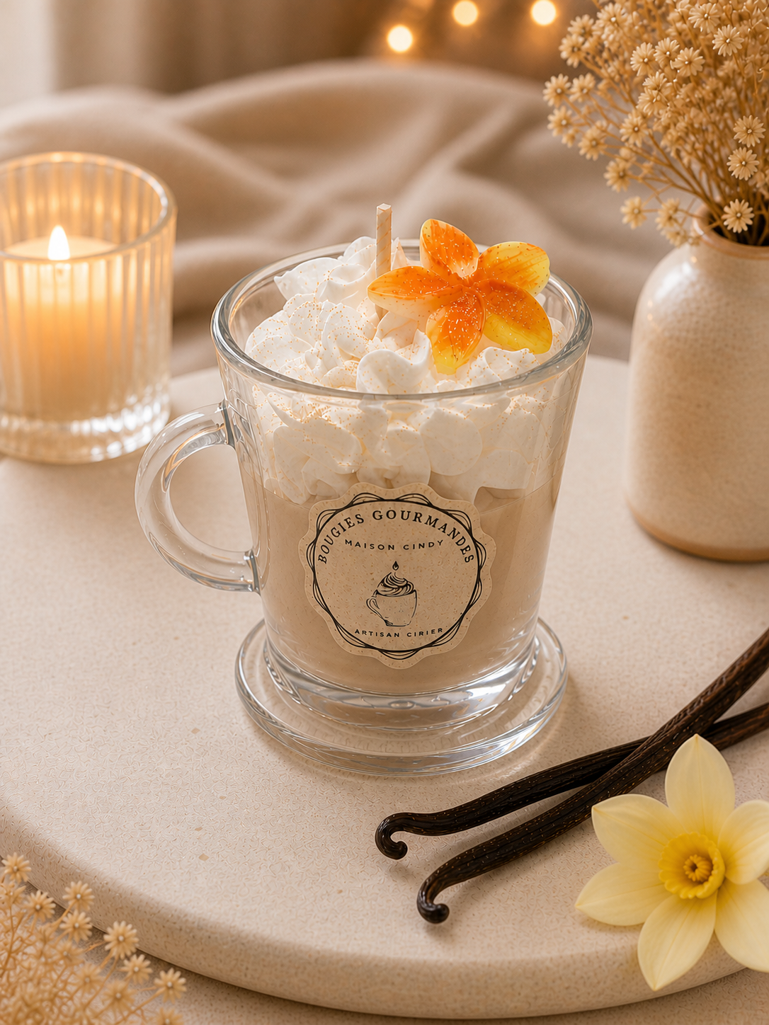 Bougie gourmande vanille bourbon taille M en tasse verre chantilly artisanale parfum vanille