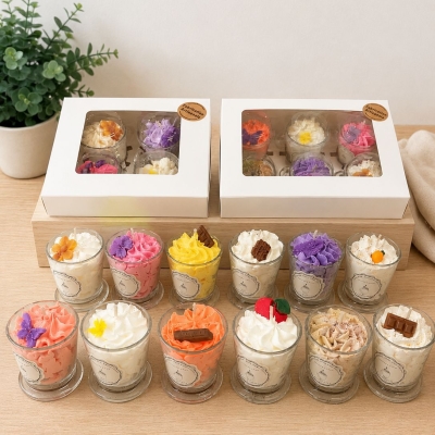 Coffret de bougies chantilly parfumées artisanales Maison Cindy avec plusieurs senteurs gourmandes